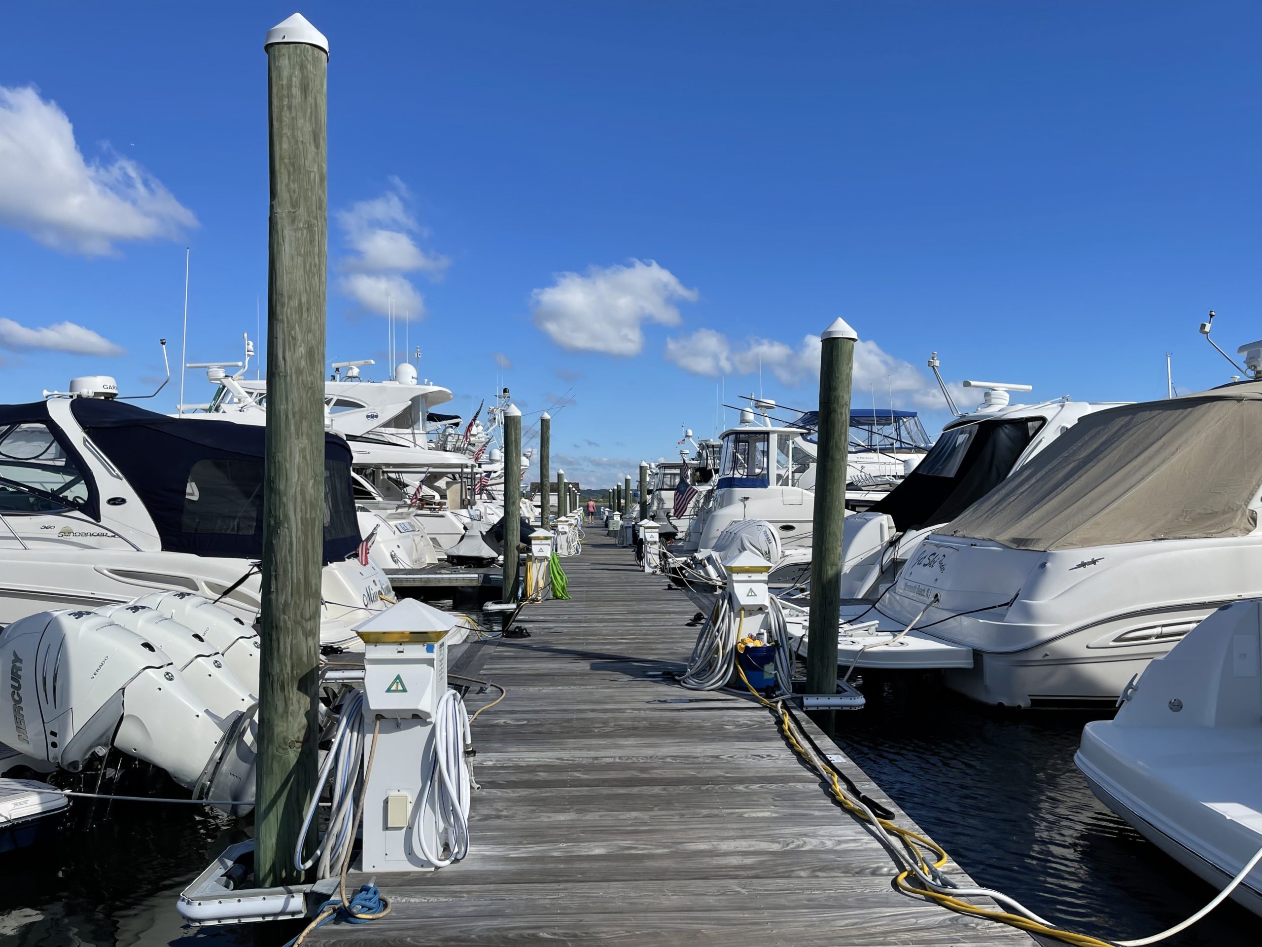 Outdoor Dry Boat Storage in New Jersey